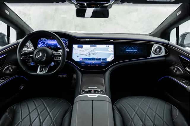 Mercedes-Benz EQS (2023) thumbnail 16