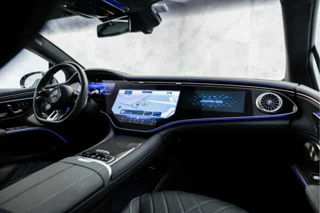 Mercedes-Benz EQS (2023) thumbnail 17