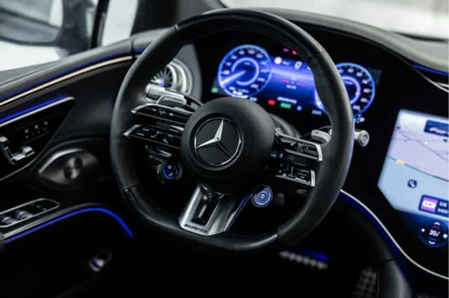 Mercedes-Benz EQS (2023) thumbnail 21