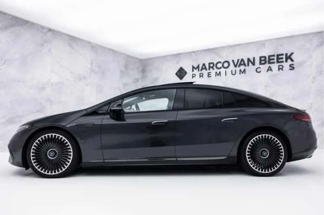 Mercedes-Benz EQS (2023) thumbnail 5