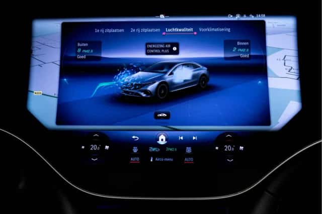 Mercedes-Benz EQS (2023) thumbnail 47