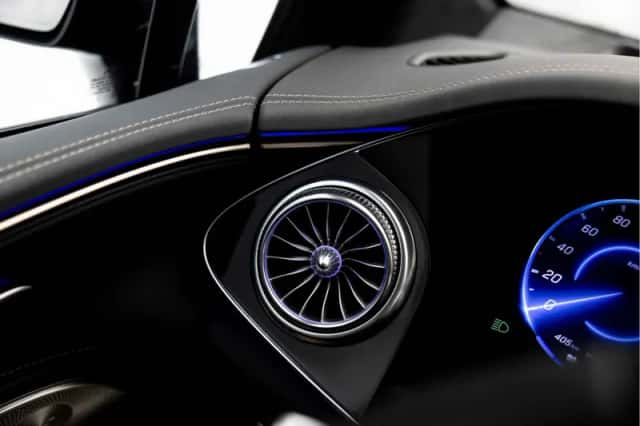 Mercedes-Benz EQS (2023) thumbnail 54