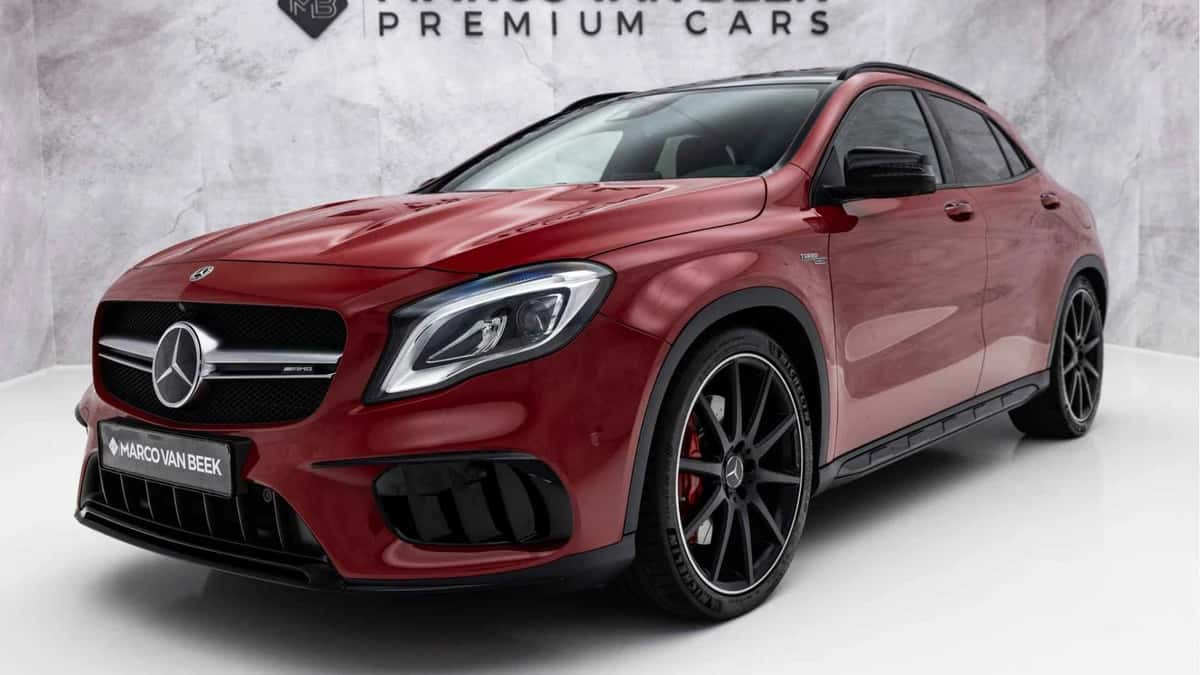 Mercedes-Benz GLA (2017) — foto 1