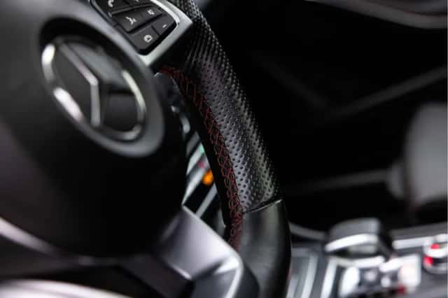 Mercedes-Benz GLA (2017) thumbnail 30