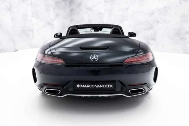 Mercedes-Benz AMG GT (2017) thumbnail 14
