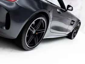 Mercedes-Benz AMG GT (2017) thumbnail 16