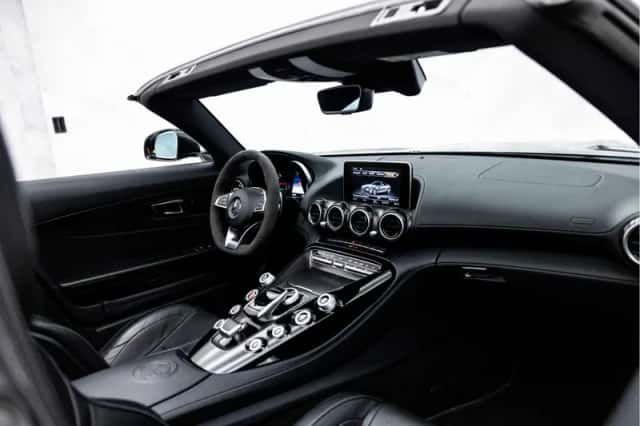 Mercedes-Benz AMG GT (2017) thumbnail 25
