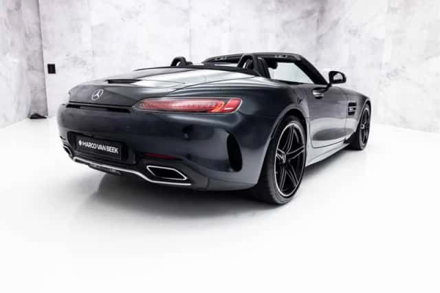 Mercedes-Benz AMG GT (2017) thumbnail 4