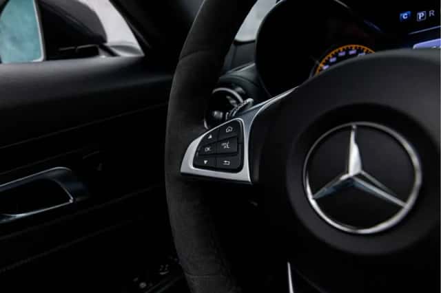 Mercedes-Benz AMG GT (2017) thumbnail 32