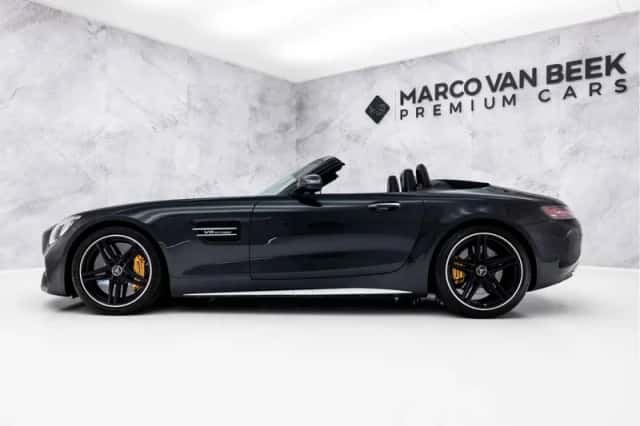 Mercedes-Benz AMG GT (2017) thumbnail 9