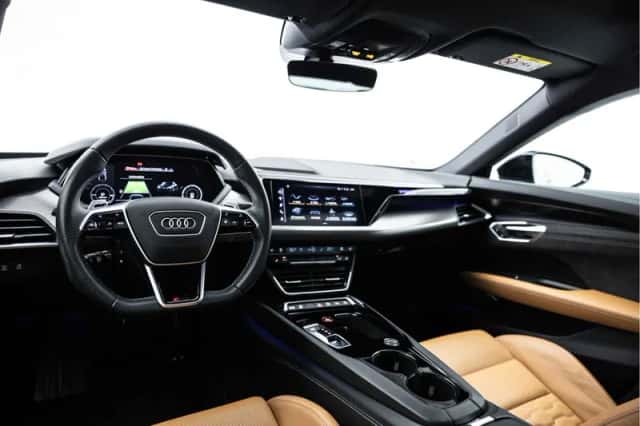 Audi e-tron GT (2022) thumbnail 16