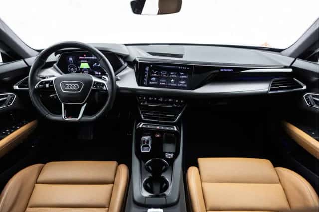 Audi e-tron GT (2022) thumbnail 17