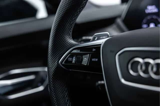 Audi e-tron GT (2022) thumbnail 36