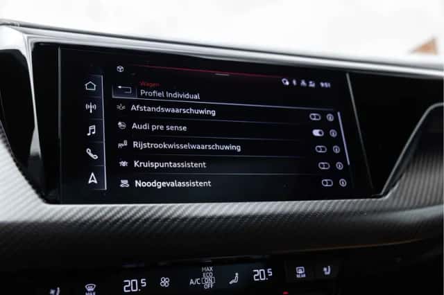 Audi e-tron GT (2022) thumbnail 53