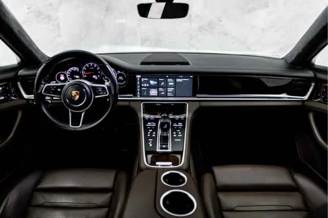 Porsche Panamera (2016) thumbnail 16