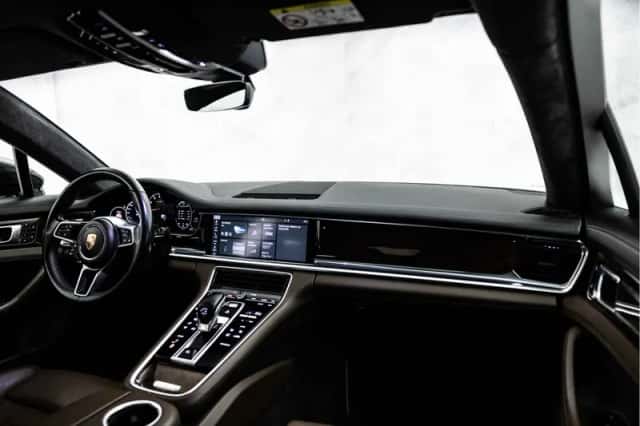 Porsche Panamera (2016) thumbnail 17