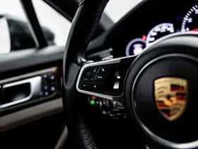 Porsche Panamera (2016) thumbnail 31