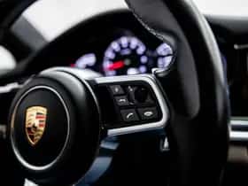 Porsche Panamera (2016) thumbnail 32