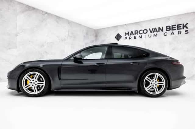 Porsche Panamera (2016) thumbnail 5
