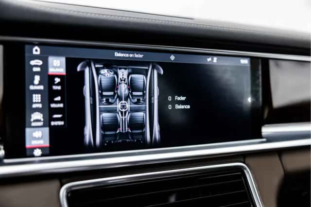 Porsche Panamera (2016) thumbnail 44
