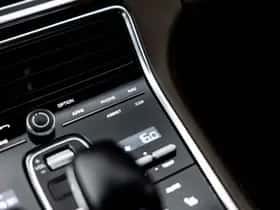 Porsche Panamera (2016) thumbnail 47