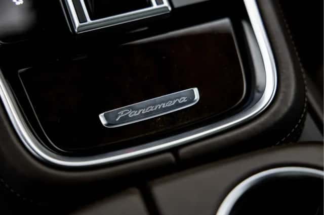 Porsche Panamera (2016) thumbnail 49