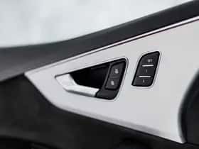 Audi Q8 (2018) thumbnail 24