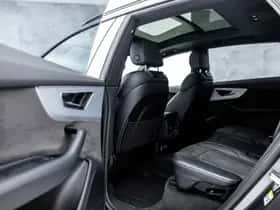 Audi Q8 (2018) thumbnail 10