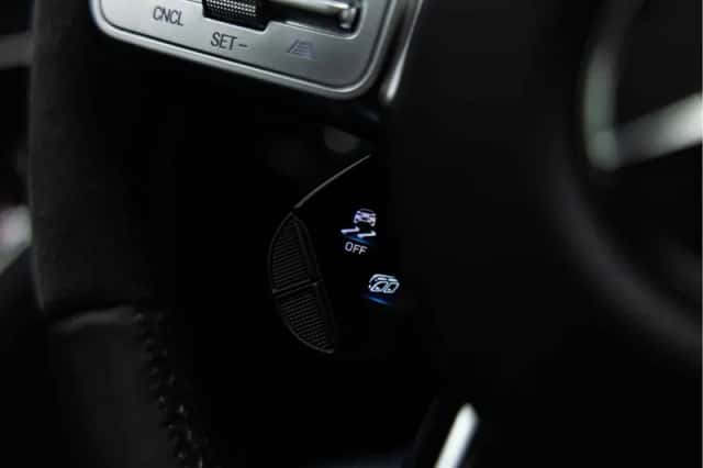 Mercedes-Benz GLC-Klasse (2019) thumbnail 33