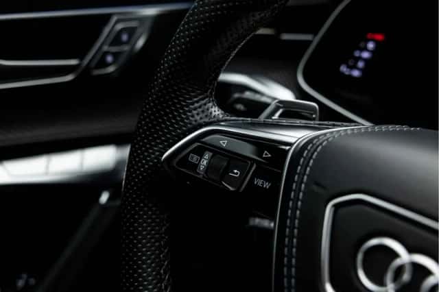 Audi RS6 (2022) thumbnail 32