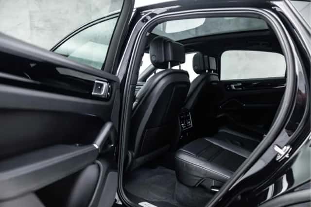 Porsche Cayenne (2020) thumbnail 13