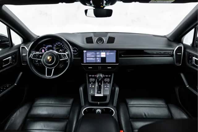Porsche Cayenne (2020) thumbnail 17