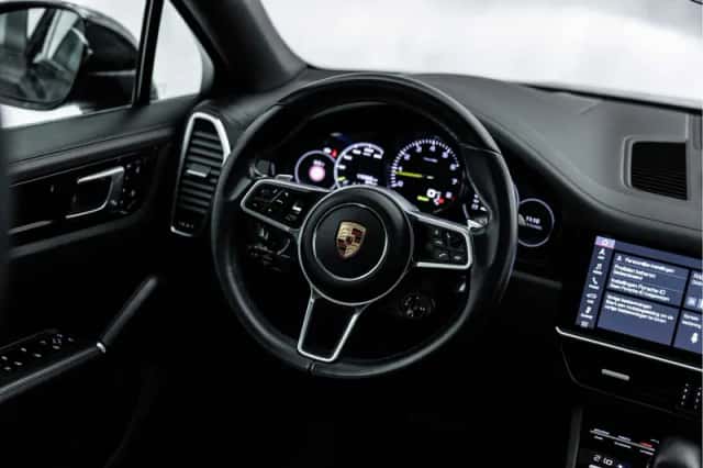 Porsche Cayenne (2020) thumbnail 18