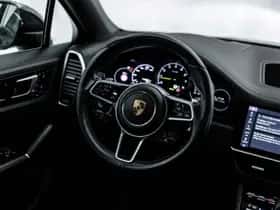 Porsche Cayenne (2020) thumbnail 18