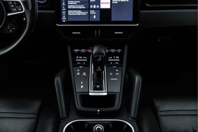 Porsche Cayenne (2020) thumbnail 20