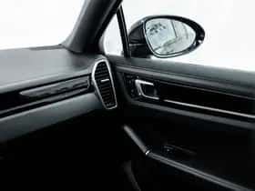 Porsche Cayenne (2020) thumbnail 22