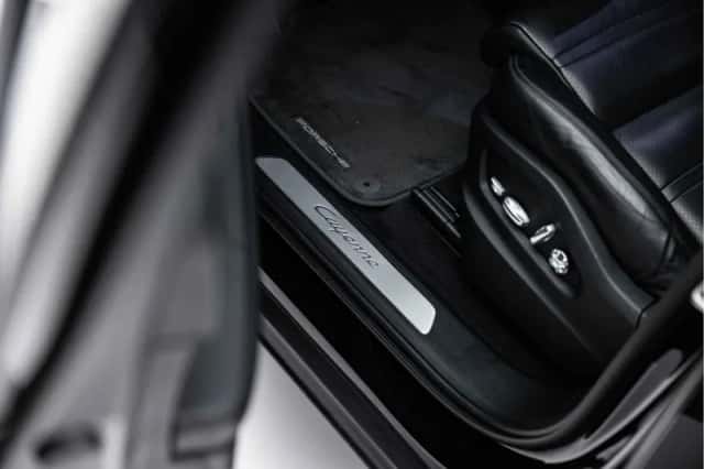 Porsche Cayenne (2020) thumbnail 23