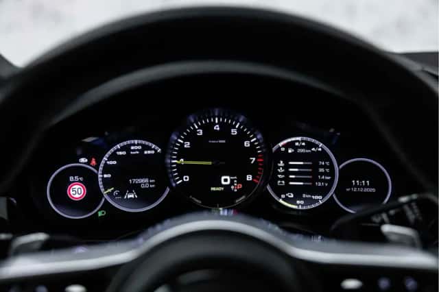 Porsche Cayenne (2020) thumbnail 29