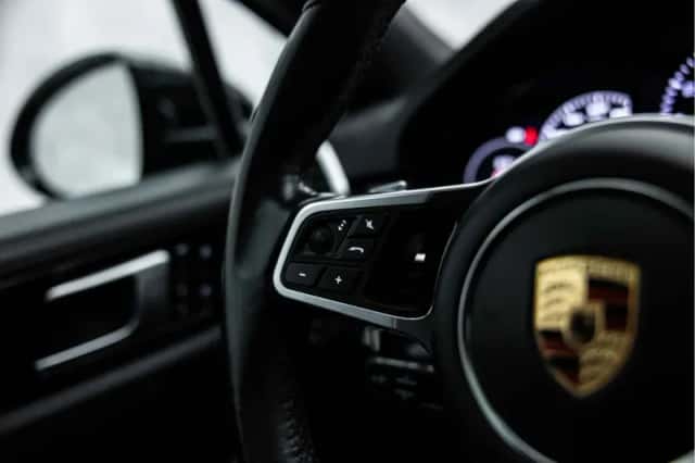 Porsche Cayenne (2020) thumbnail 31