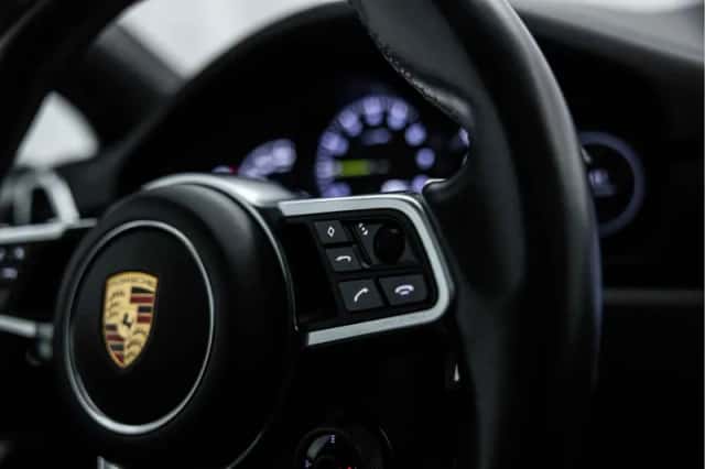 Porsche Cayenne (2020) thumbnail 32