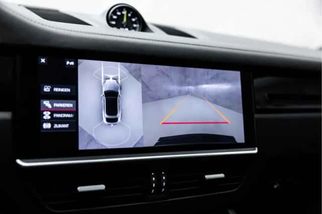 Porsche Cayenne (2020) thumbnail 38