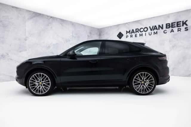 Porsche Cayenne (2020) thumbnail 5