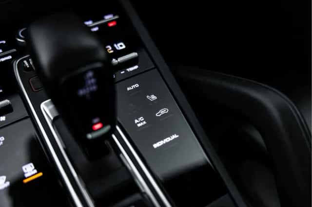 Porsche Cayenne (2020) thumbnail 47