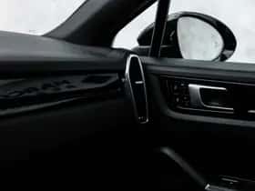Porsche Cayenne (2020) thumbnail 48
