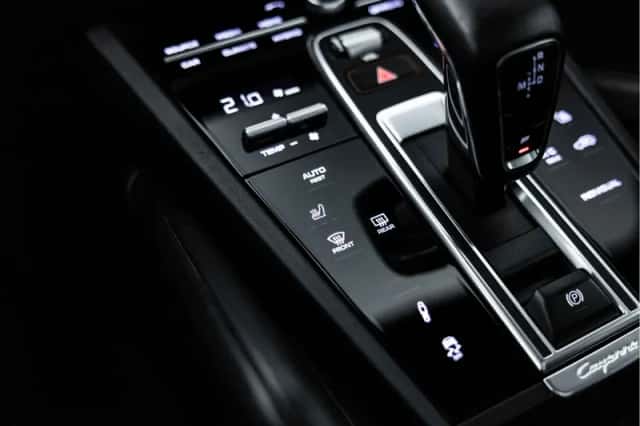 Porsche Cayenne (2020) thumbnail 49
