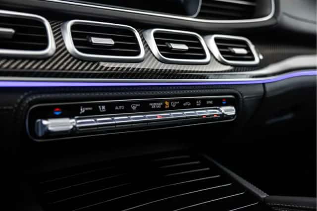 Mercedes-Benz GLE (2023) thumbnail 37