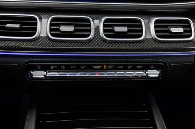 Mercedes-Benz GLE (2023) thumbnail 56