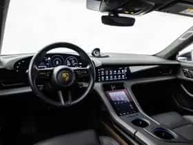 Porsche Taycan (2021) thumbnail 16