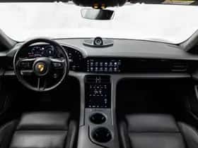 Porsche Taycan (2021) thumbnail 17