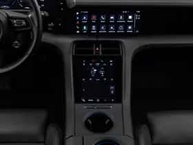 Porsche Taycan (2021) thumbnail 22